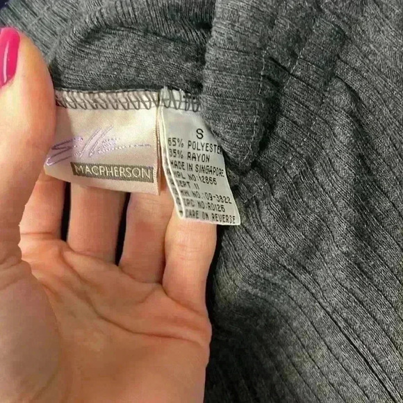 Elle Macpherson 2 Piece Ribbed Lounge Set. Top - Medium Pants - Small Gray - Picture 7 of 8